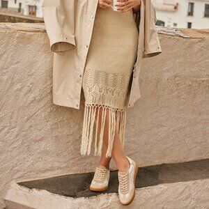 NWOT! DOLCE VITA SNEAKERS